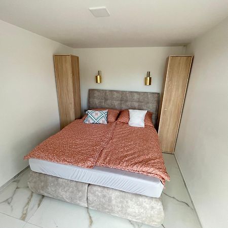 Luxury Apartments In Balatonalmadi, Almadi Lux Apartman III - Pure Gold Εξωτερικό φωτογραφία
